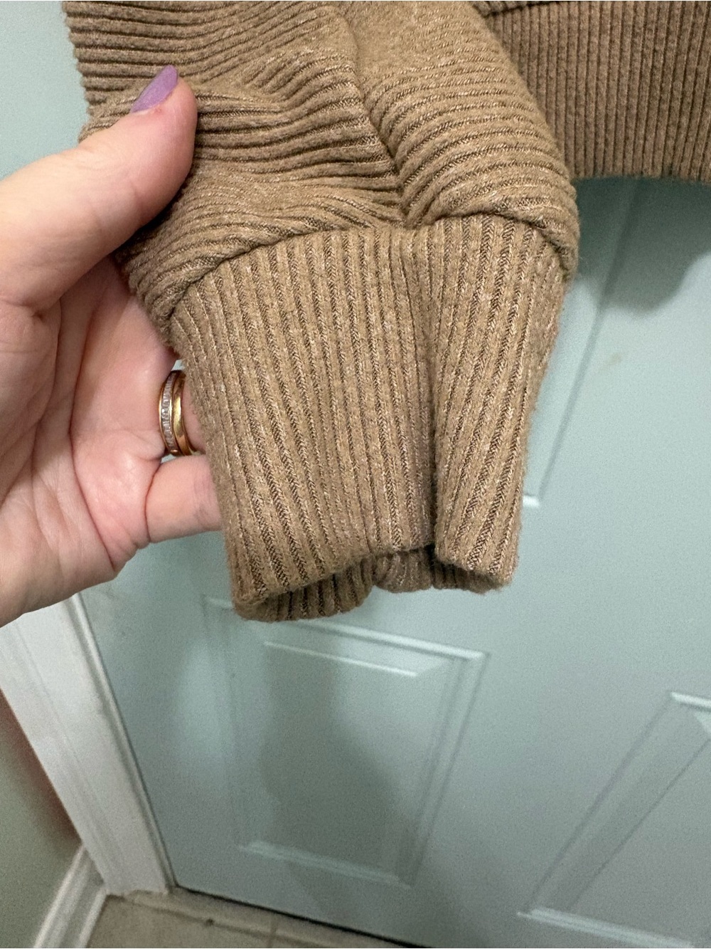 White House Black Market Ribbed V-Neck Sweater in Camel - Picture 3 of 8